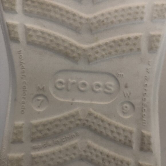 Crocs Classic White Clog Slip On Sandals Unisex Men Size 7 Women Size 9 Comfort - Picture 10 of 10